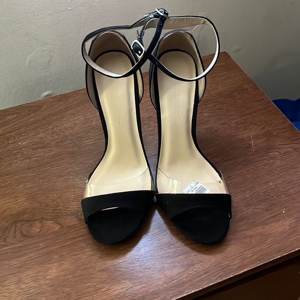 Sexy black stiletto shoe